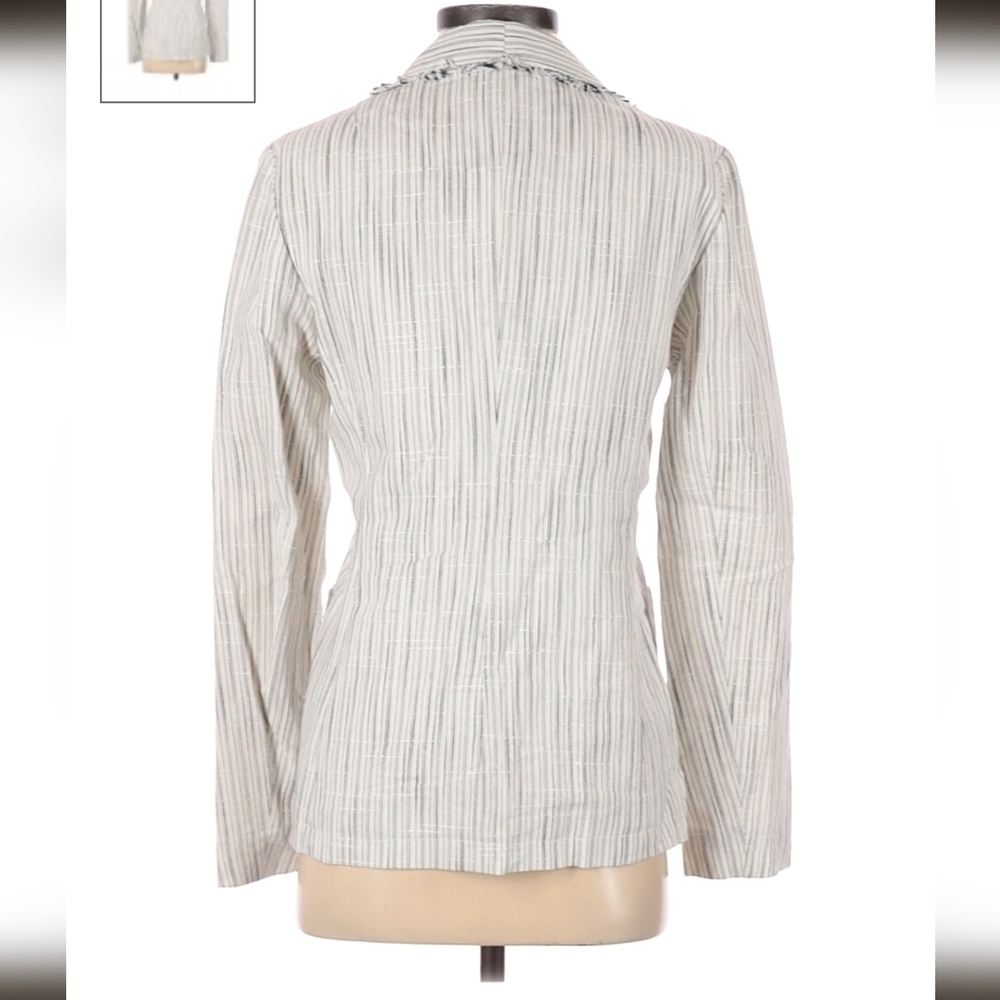 Deconstructed blazer by Anthropologie - Picture 4 of 16